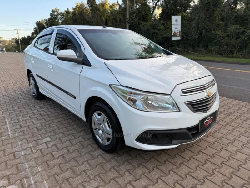 PRISMA 1.0 MPFI LT 8V FLEX 4P MANUAL - 2014 - IVOTI