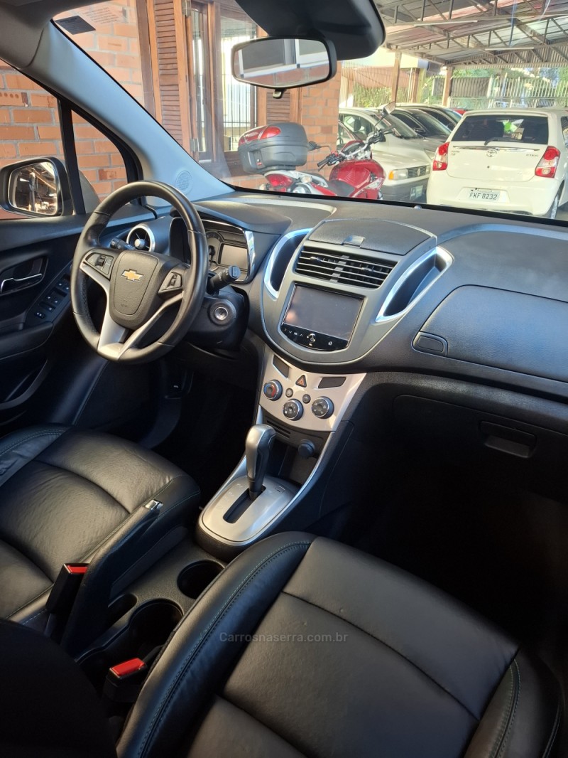 TRACKER 1.8 MPFI LTZ 4X2 16V FLEX 4P AUTOMÁTICO - 2015 - GARIBALDI