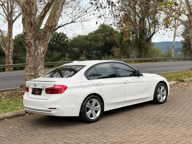 320I 2.0 16V TURBO ACTIVE FLEX 4P AUTOMÁTICO - 2017 - DOIS IRMãOS