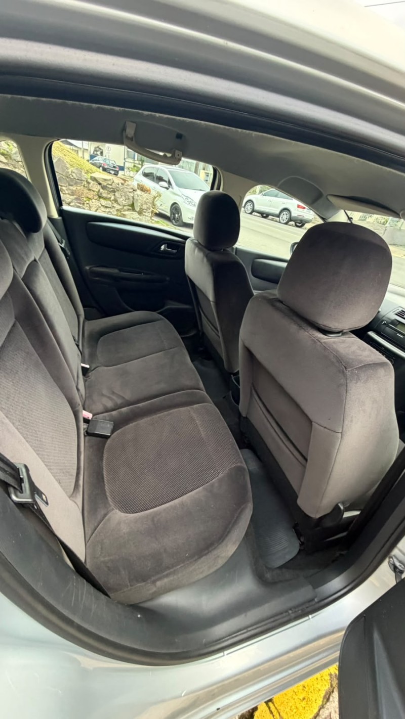 C4 1.6 GLX 16V FLEX 4P MANUAL - 2011 - FARROUPILHA