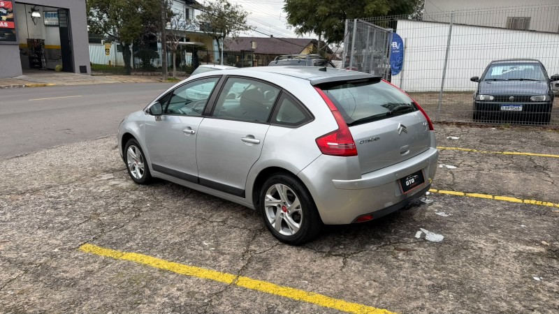 C4 1.6 GLX 16V FLEX 4P MANUAL - 2011 - FARROUPILHA