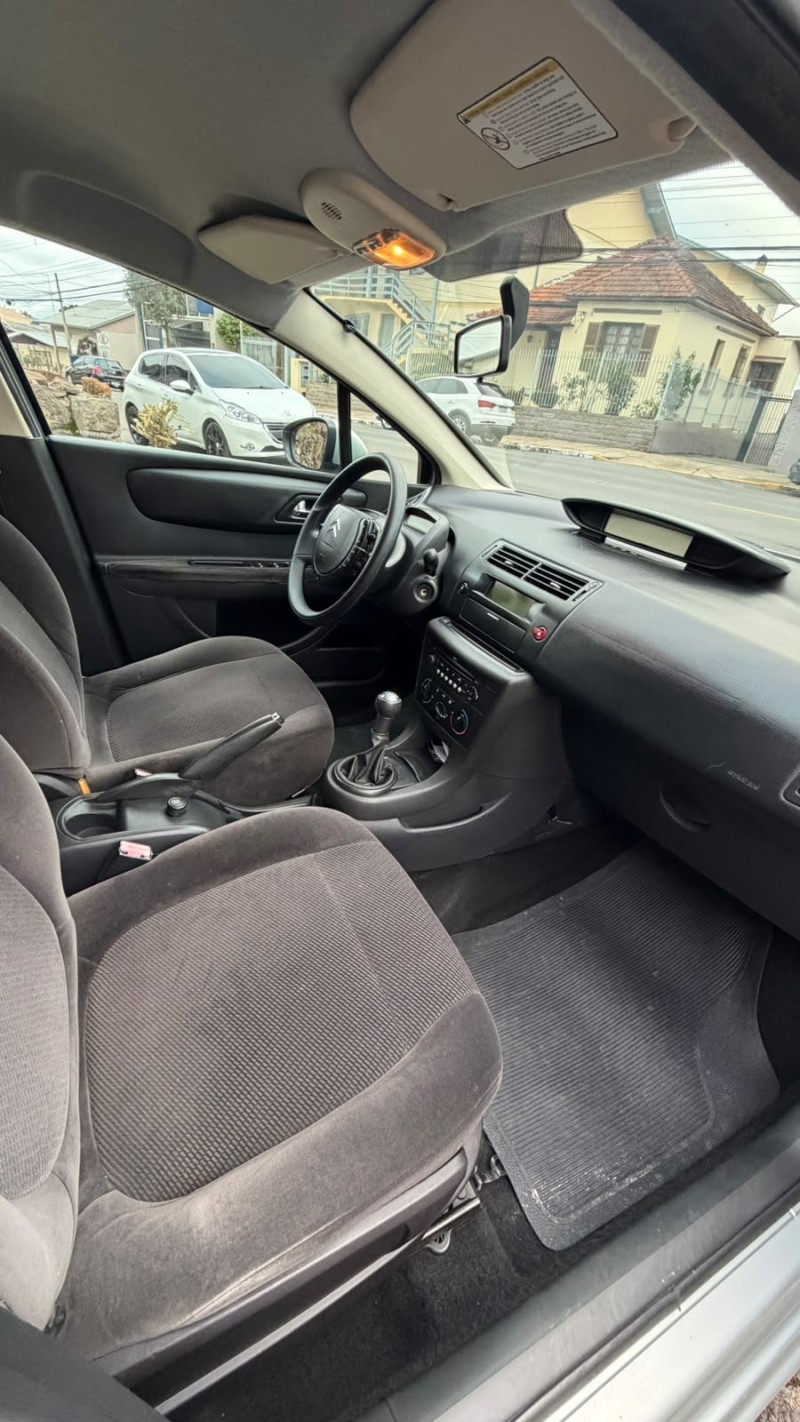 C4 1.6 GLX 16V FLEX 4P MANUAL - 2011 - FARROUPILHA
