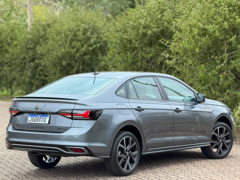 VIRTUS 1.4 250 TSI 16V EXCLUSIVE FLEX 4P AUTOMÁTICO - 2025 - DOIS IRMãOS