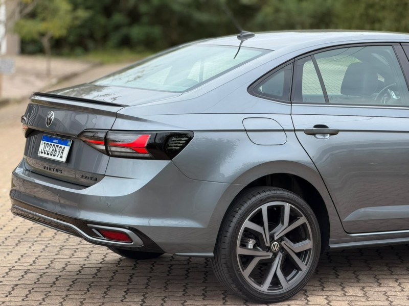 VIRTUS 1.4 250 TSI 16V EXCLUSIVE FLEX 4P AUTOMÁTICO - 2025 - DOIS IRMãOS