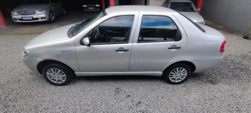 SIENA 1.0 MPI FIRE CELEBRATION 8V FLEX 4P MANUAL - 2008 - FARROUPILHA