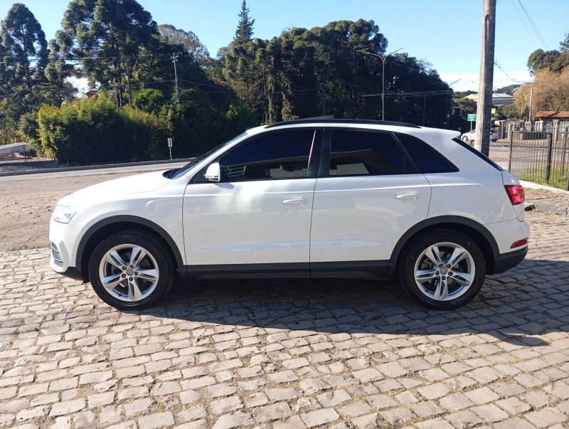 Q3 1.4 TFSI AMBIENTE FLEX 4P S TRONIC - 2016 - CAXIAS DO SUL