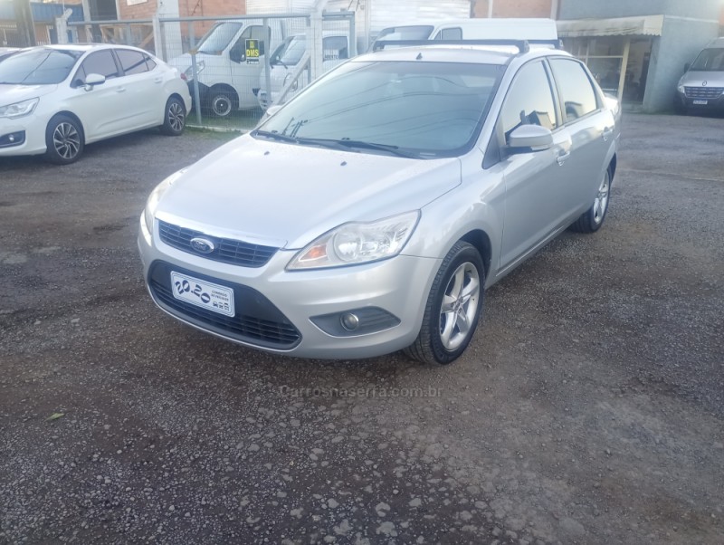 FOCUS 2.0 GLX SEDAN 16V FLEX 4P MANUAL