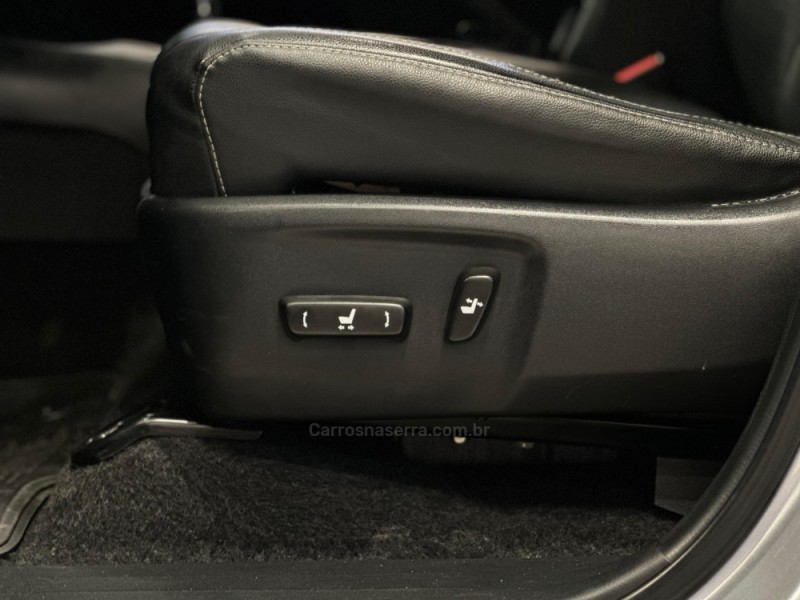 HILUX 2.8 SRX LIMITED 4X4 CD 16V DIESEL 4P AUTOMÁTICO - 2017 - CAXIAS DO SUL