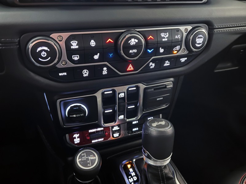 WRANGLER 2.0 RUBICON 4X4 AT8 16V GASOLINA 4P AUTOMÁTICO - 2025 - FLORES DA CUNHA