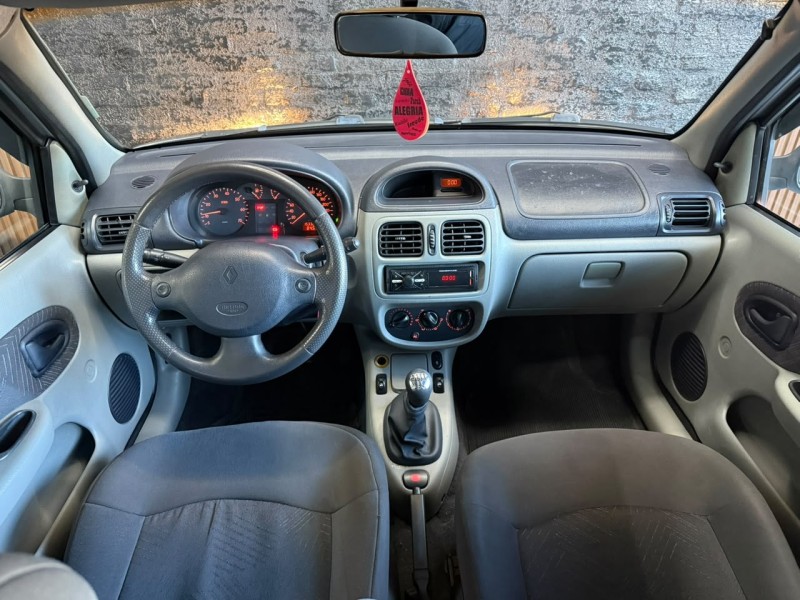 CLIO 1.6 EXPRESSION 16V FLEX 4P MANUAL - 2005 - CAXIAS DO SUL