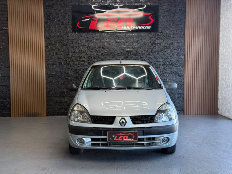 CLIO 1.6 EXPRESSION 16V FLEX 4P MANUAL - 2005 - CAXIAS DO SUL