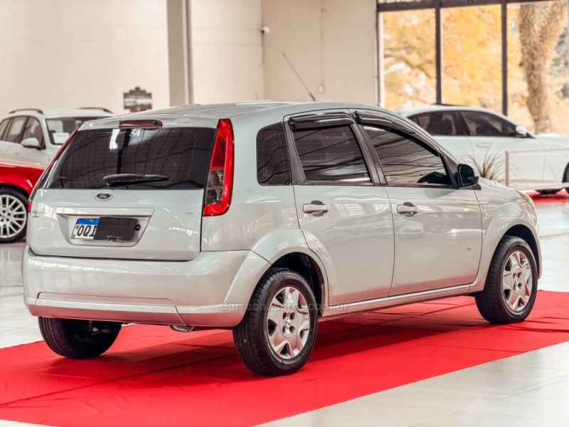 FIESTA 1.6 ROCAM SE 8V FLEX 4P MANUAL - 2014 - NOVA PRATA