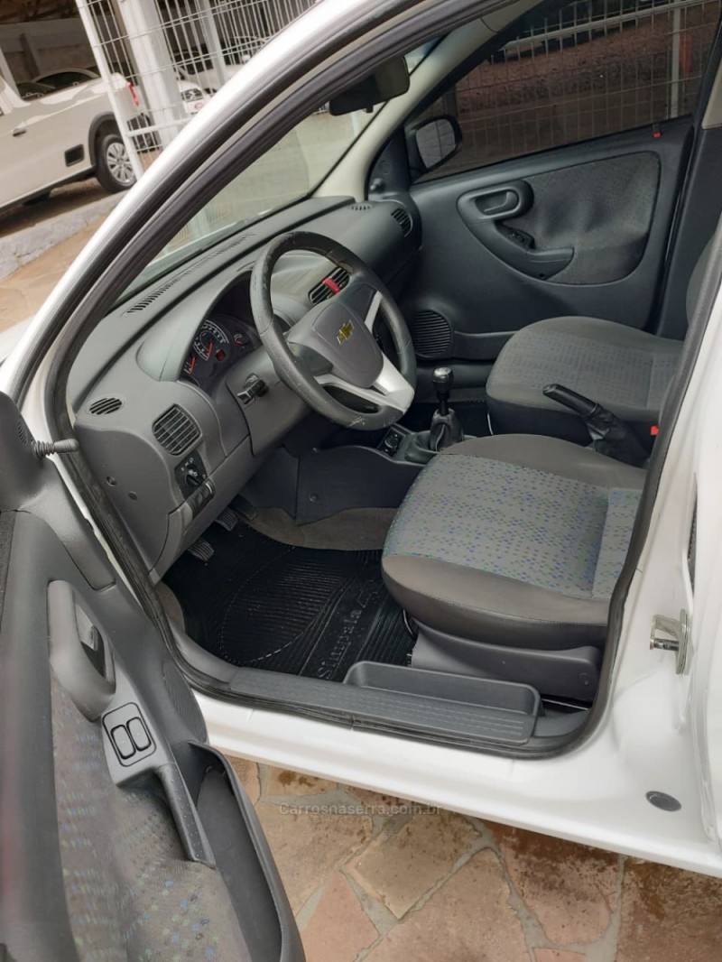 MONTANA 1.4 MPFI CONQUEST CS 8V FLEX 2P MANUAL - 2010 - TRêS COROAS