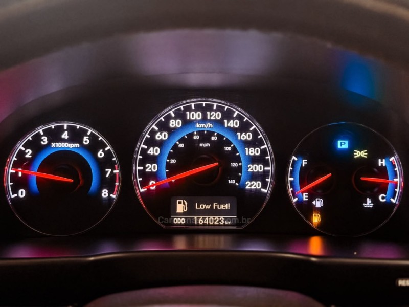 SANTA FÉ 3.5 MPFI GLS 7 LUGARES V6 24V 285CV GASOLINA 4P AUTOMÁTICO - 2011 - NOVA PRATA