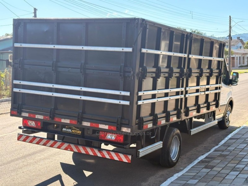 TRANSIT 2.0 470 E CHASSI TURBO DIESEL 2P MANUAL - 2025 - ESTâNCIA VELHA