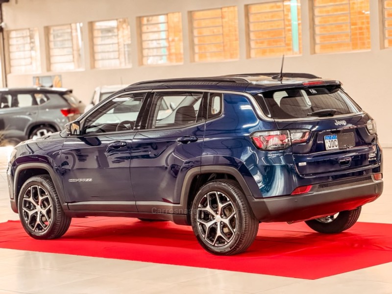 COMPASS 1.3 LONGITUDE T270 16V TURBO FLEX 4P AUTOMÁTICO - 2025 - NOVA PRATA