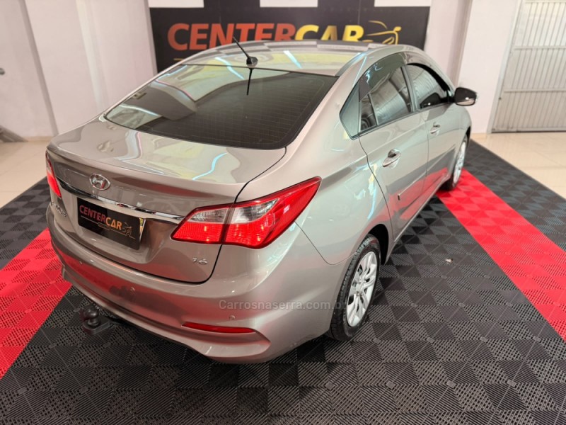 HB20S 1.6 COMFORT PLUS 16V FLEX 4P MANUAL - 2017 - NOVO HAMBURGO