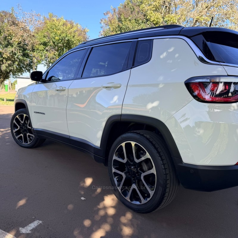 COMPASS 2.0 16V FLEX LIMITED AUTOMÁTICO - 2018 - VACARIA