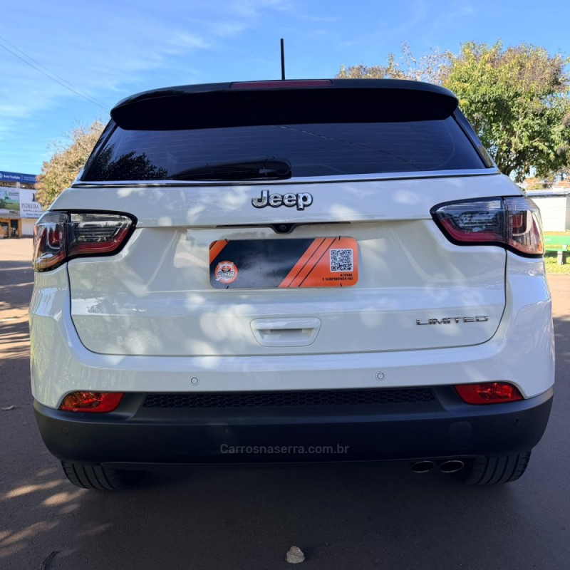 COMPASS 2.0 16V FLEX LIMITED AUTOMÁTICO - 2018 - VACARIA