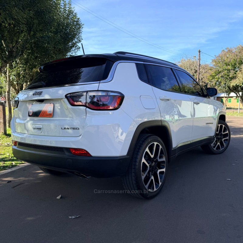 COMPASS 2.0 16V FLEX LIMITED AUTOMÁTICO - 2018 - VACARIA
