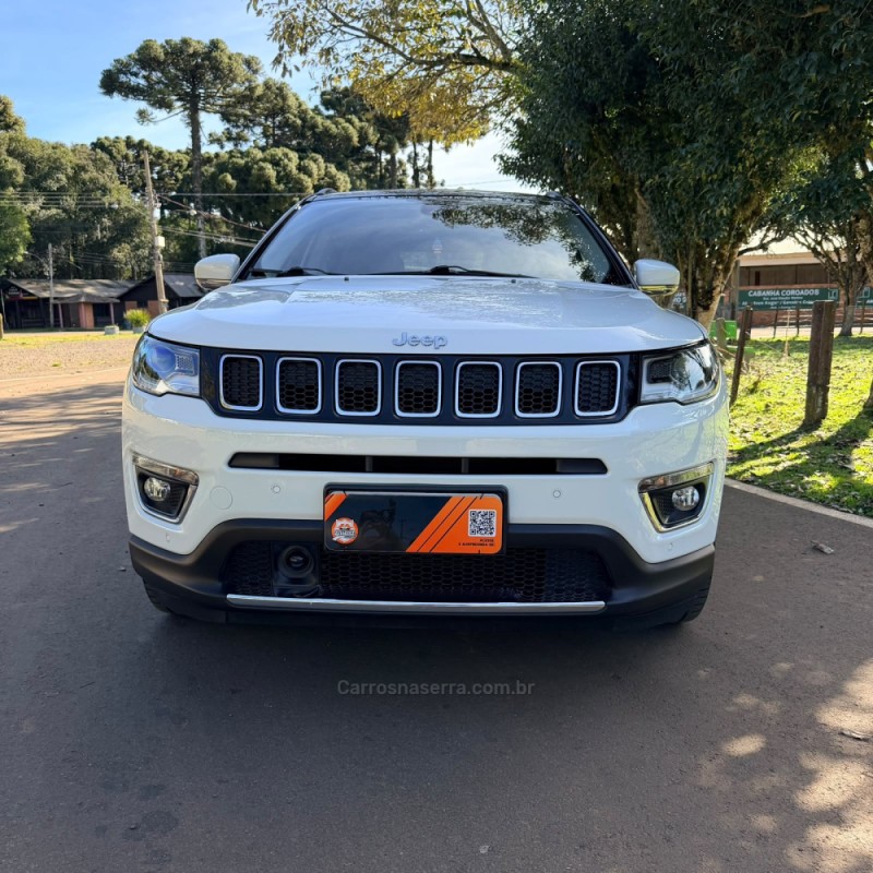 COMPASS 2.0 16V FLEX LIMITED AUTOMÁTICO - 2018 - VACARIA