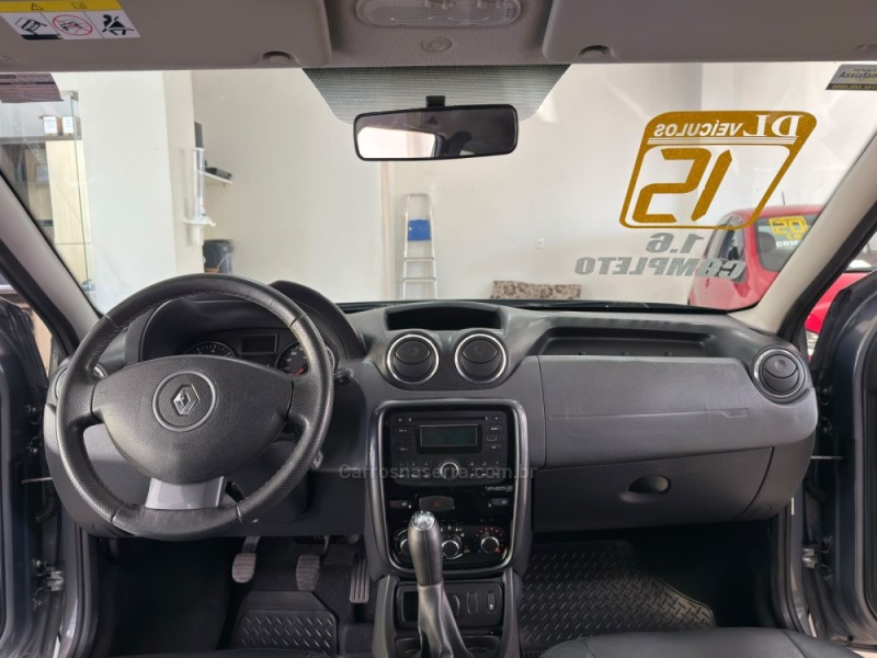 DUSTER 1.6 DYNAMIQUE 4X2 16V FLEX 4P MANUAL - 2015 - NOVA BASSANO