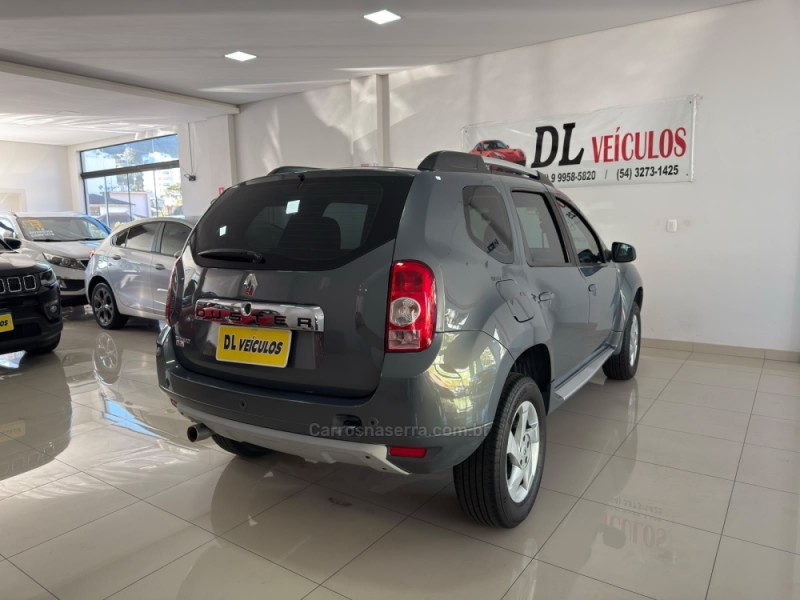 DUSTER 1.6 DYNAMIQUE 4X2 16V FLEX 4P MANUAL - 2015 - NOVA BASSANO