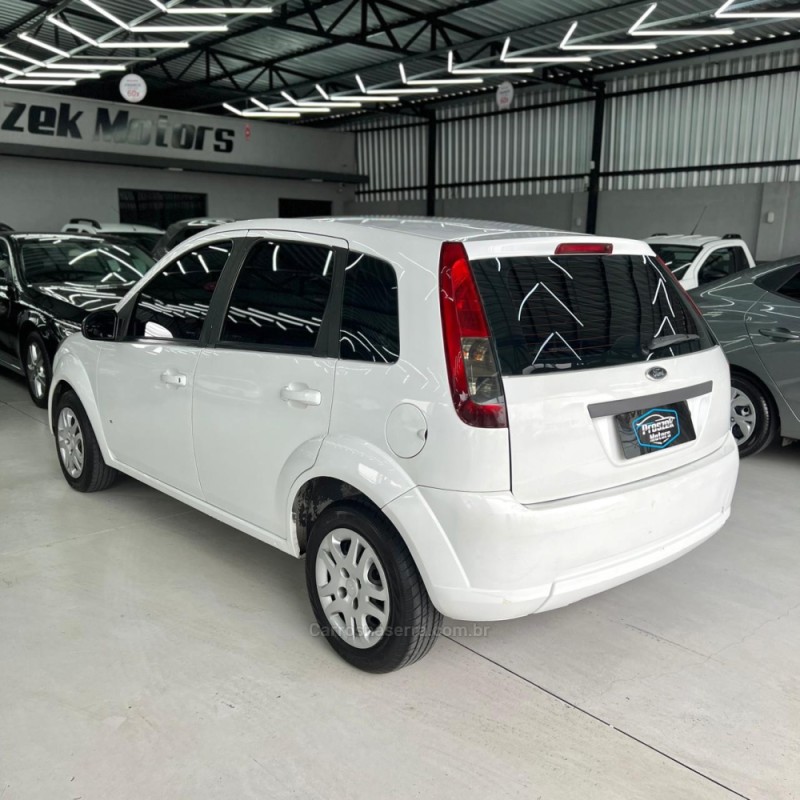 FIESTA 1.0 MPI HATCH 8V FLEX 4P MANUAL - 2014 - CANOAS