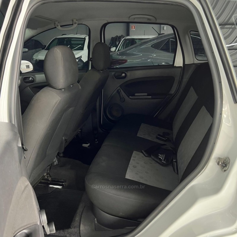 FIESTA 1.0 MPI HATCH 8V FLEX 4P MANUAL - 2014 - CANOAS