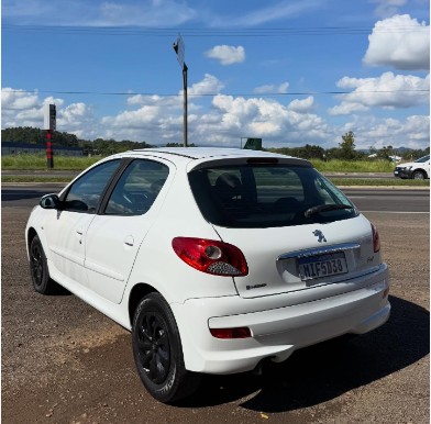 207 1.4 XR 8V FLEX 4P MANUAL - 2012 - PORTãO