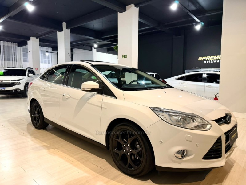 FOCUS 2.0 TITANIUM FASTBACK 16V FLEX 4P AUTOMÁTICO - 2015 - BENTO GONçALVES