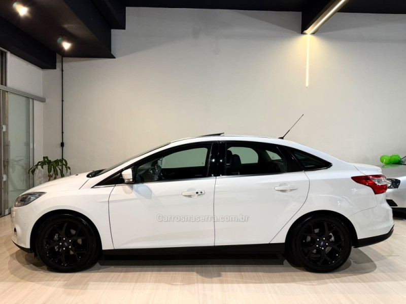 FOCUS 2.0 TITANIUM FASTBACK 16V FLEX 4P AUTOMÁTICO - 2015 - BENTO GONçALVES