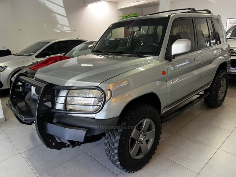 pajero tr4 2.0 4x4 16v 131cv gasolina 4p automatico 2004 carlos barbosa