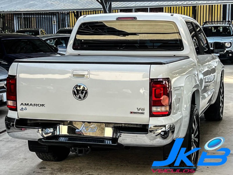 AMAROK 3.0 V6 TDI HIGHLINE CD DIESEL 4MOTION AUTOMÁTICO - 2020 - NOVO HAMBURGO
