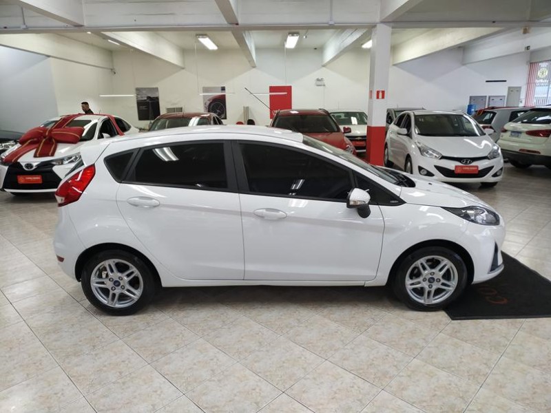 FIESTA 1.6 SEL HATCH 16V FLEX 4P AUTOMÁTICO - 2018 - CAXIAS DO SUL