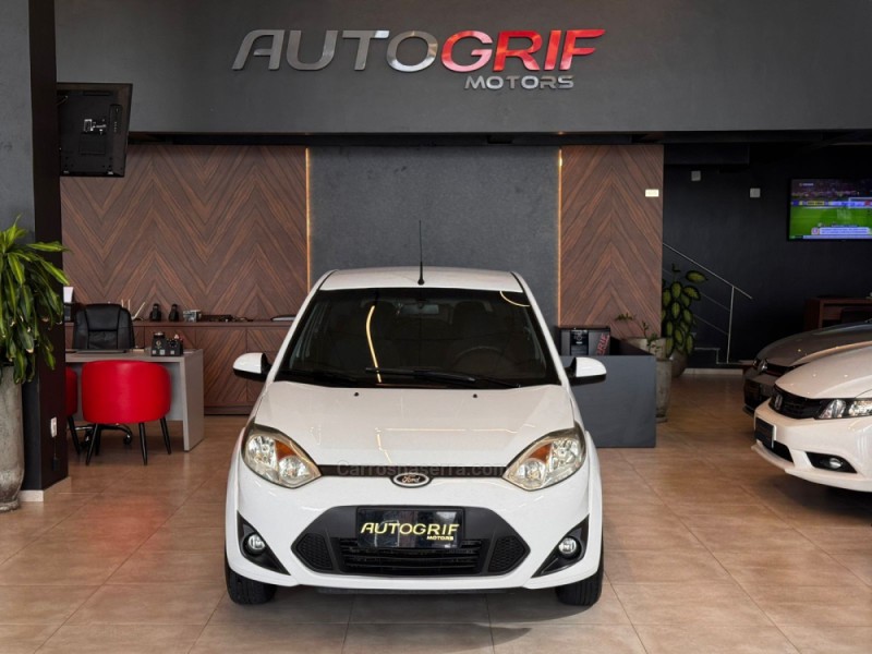 FIESTA 1.6 SE HATCH 16V FLEX 4P MANUAL - 2014 - CAMPO BOM