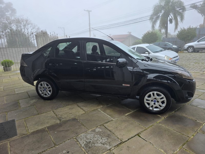 FIESTA 1.6 MPI CLASS SEDAN 8V FLEX 4P MANUAL - 2011 - FARROUPILHA