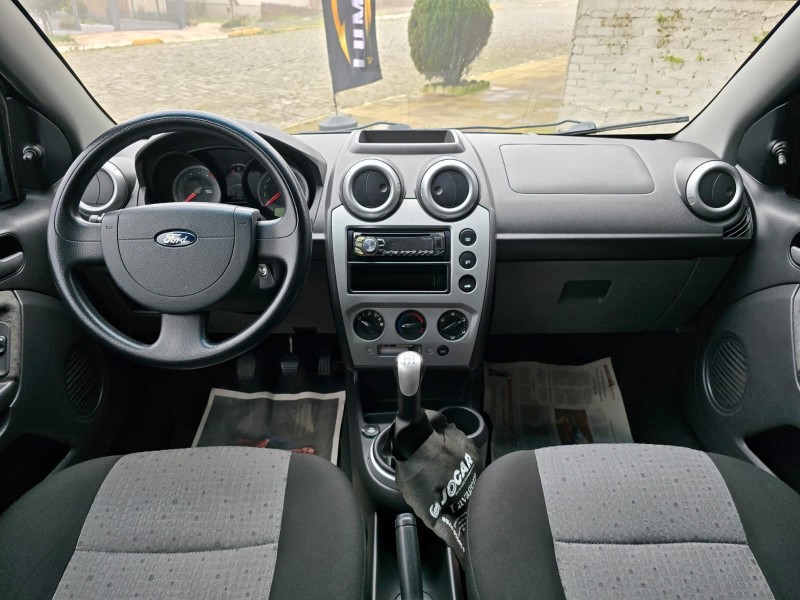 FIESTA 1.6 MPI CLASS SEDAN 8V FLEX 4P MANUAL - 2011 - FARROUPILHA