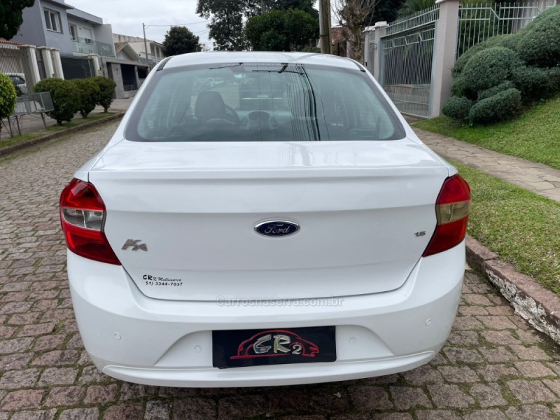 KA + 1.5 SE PLUS 16V FLEX 4P MANUAL - 2015 - PORTO ALEGRE