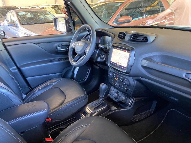 RENEGADE 1.3 S T270 16V TURBO FLEX 4X4 4P AUTOMÁTICO - 2023 - FARROUPILHA