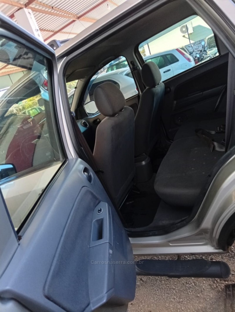 ECOSPORT 1.6 XLS 8V FLEX 4P MANUAL - 2005 - CAXIAS DO SUL