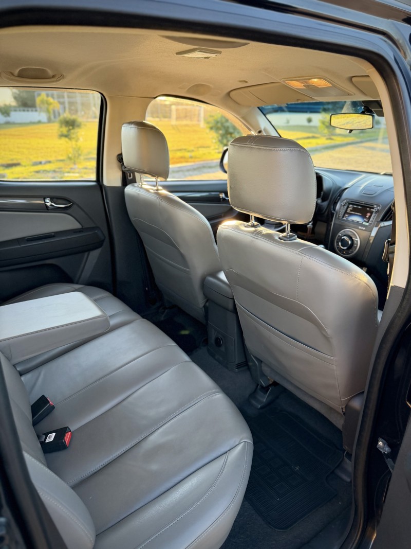 S10 2.4 LTZ 4X2 CD 8V FLEX 4P MANUAL - 2014 - ANTôNIO PRADO