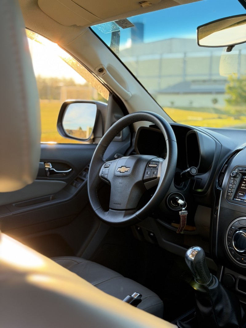 S10 2.4 LTZ 4X2 CD 8V FLEX 4P MANUAL - 2014 - ANTôNIO PRADO