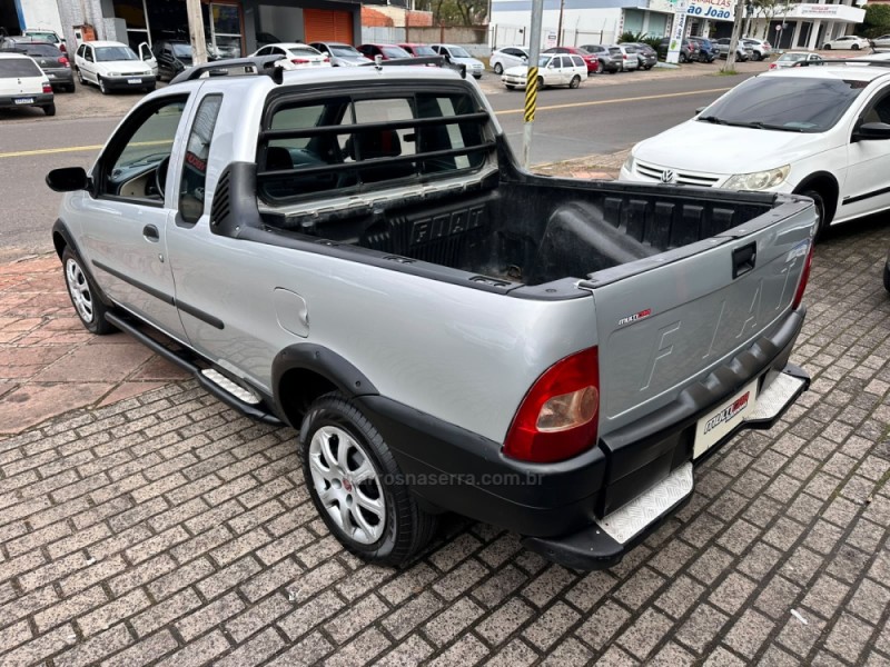 STRADA 1.8 MPI ADVENTURE CE 8V GASOLINA 2P MANUAL - 2003 - CAMPO BOM