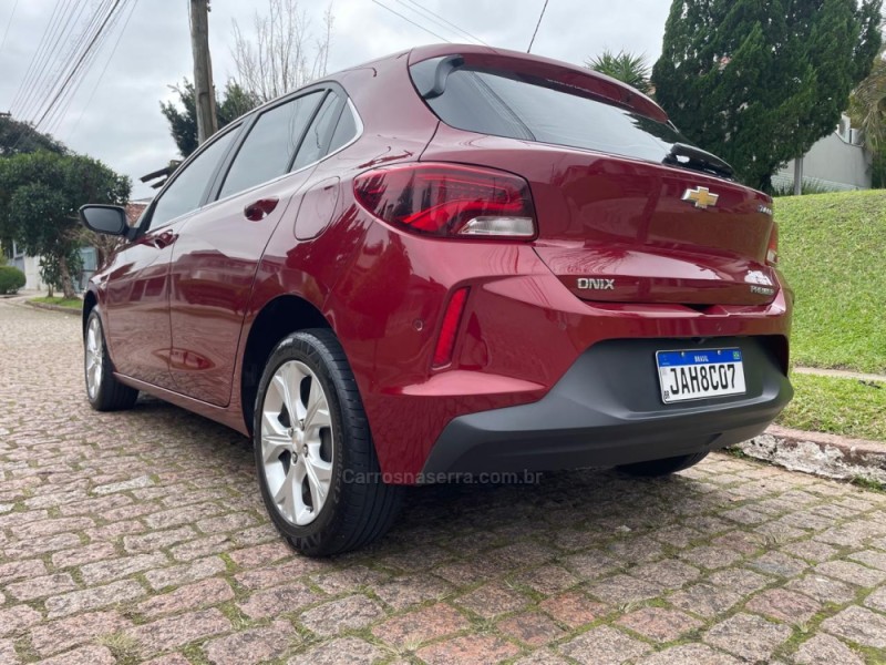 ONIX 1.0	PREMIER PLUS 12V TURBO FLEX 4P AUTOMÁTICO - 2021 - PORTO ALEGRE