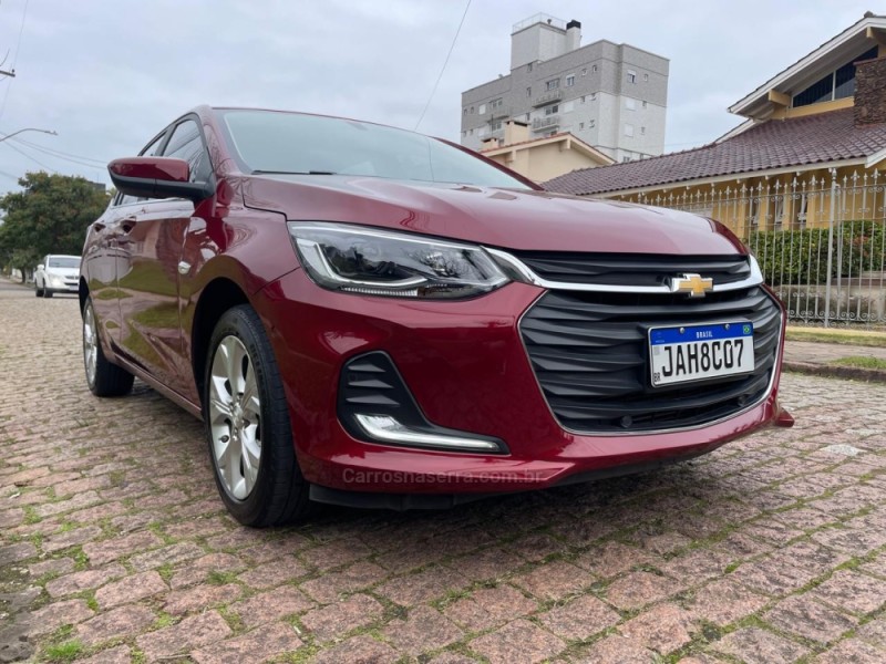 ONIX 1.0	PREMIER PLUS 12V TURBO FLEX 4P AUTOMÁTICO - 2021 - PORTO ALEGRE