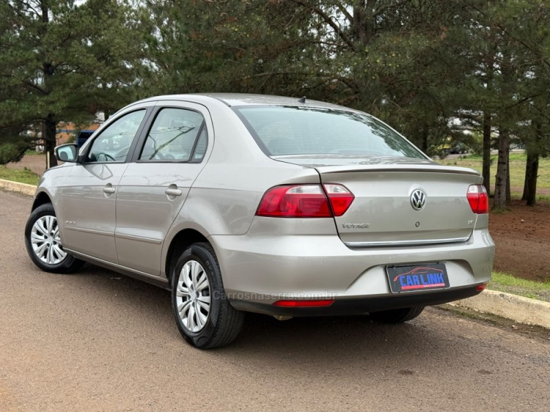 VOYAGE 1.0 MI COMFORTLINE 8V FLEX 4P MANUAL - 2013 - VACARIA