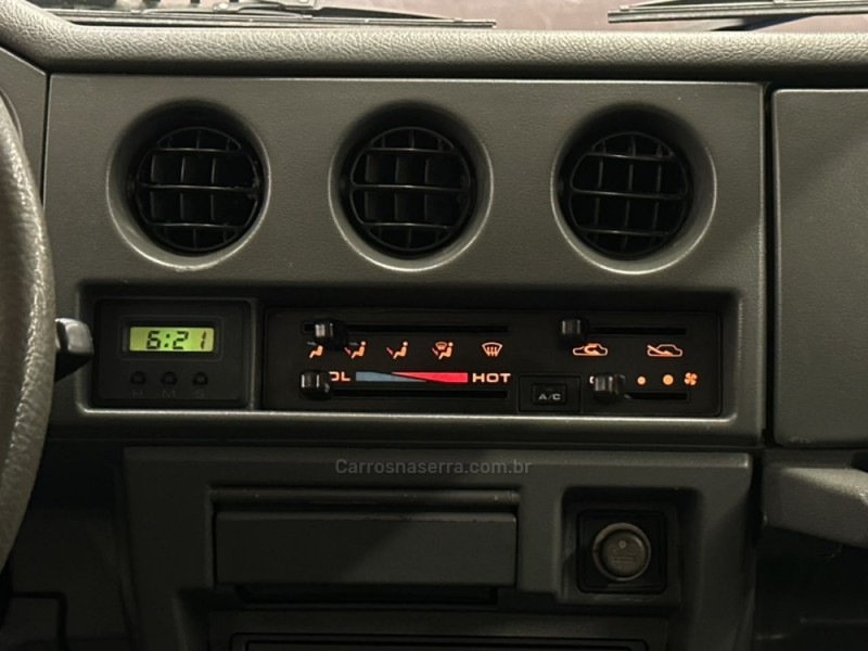 SAMURAI 1.3 JX CANVAS TOP 16V GASOLINA 2P MANUAL - 1998 - CAXIAS DO SUL