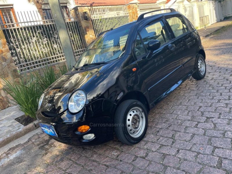 qq 1.1 mpfi 16v gasolina 4p manual 2013 porto alegre