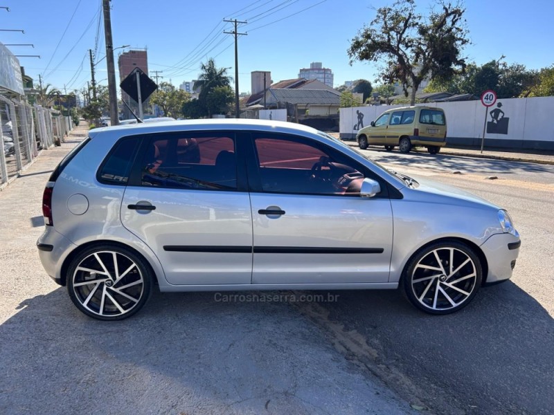 POLO 1.6 MI 8V FLEX 4P MANUAL - 2010 - VENâNCIO AIRES